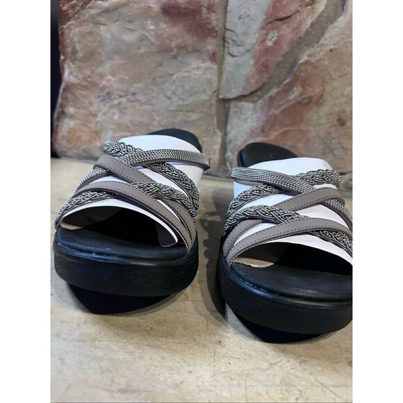 Skechers Luxe Foam Taupe & Silver Wedge Sandals Women’s Size 11 - Picture 4 of 9
